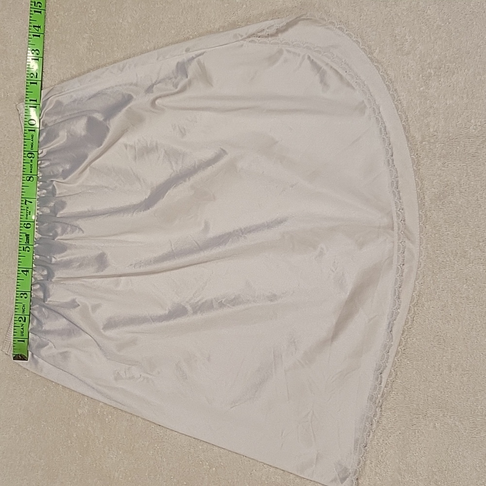 Vanity Fair Vintage (2) Lace Trim Half Slips, White And Beige - Picture 7 of 15